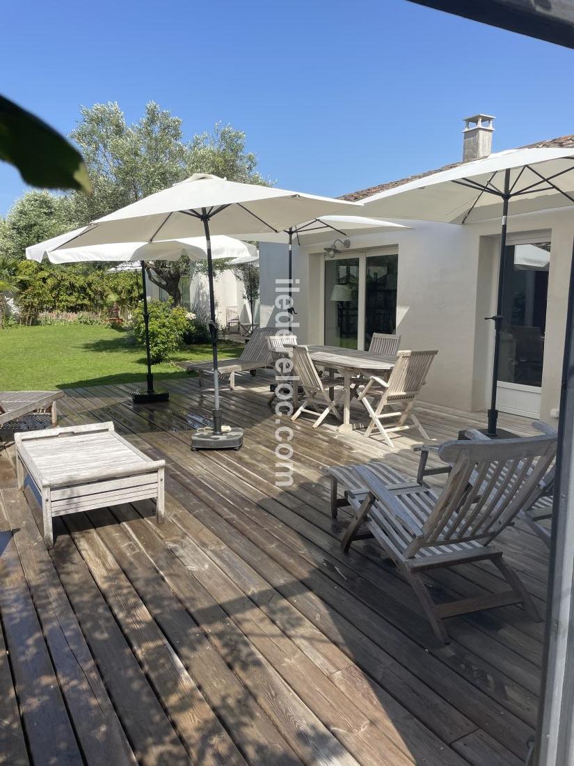 Photo 5: An accomodation located in Sainte-Marie-de-R&eacute; on ile de R&eacute;.