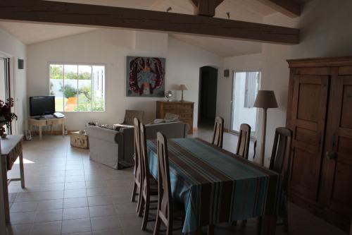 Photo 5: An accomodation located in Loix on ile de Ré.