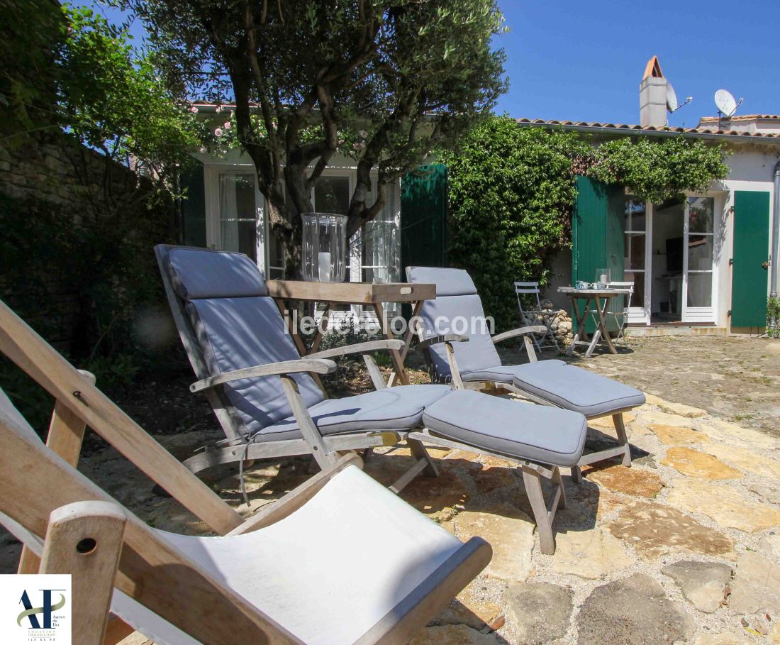 Photo 5: An accomodation located in Les Portes-en-Ré on ile de Ré.