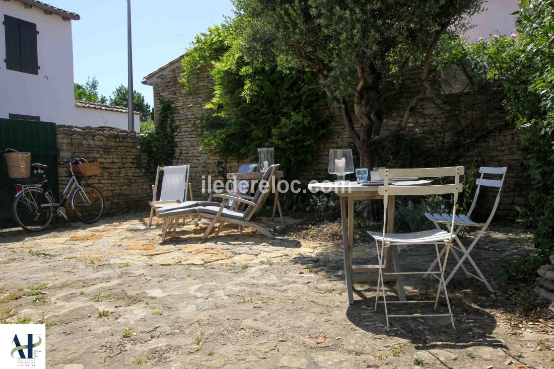 Photo 4: An accomodation located in Les Portes-en-Ré on ile de Ré.