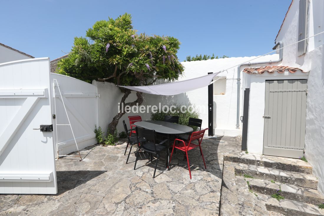 Photo 4: An accomodation located in Les Portes-en-Ré on ile de Ré.