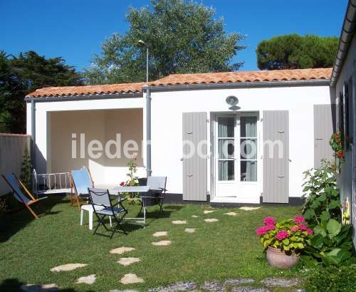 Photo 7: An accomodation located in Les Portes-en-R&eacute; on ile de R&eacute;.