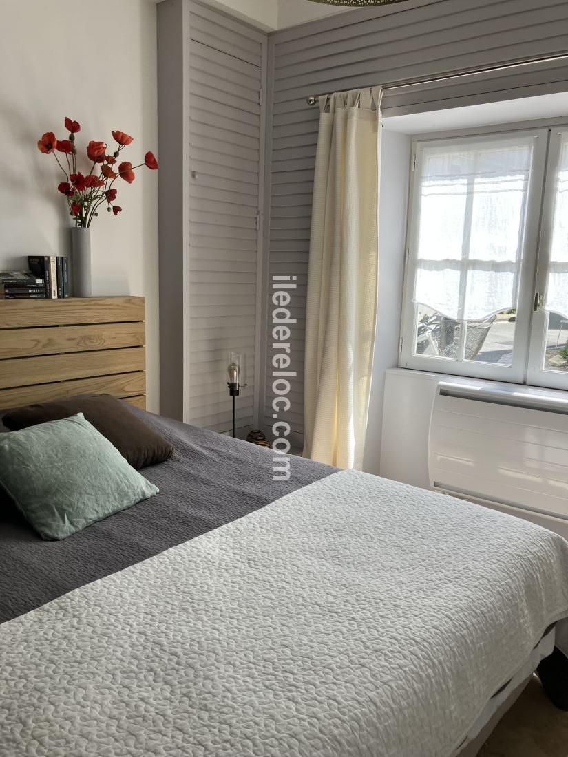 Photo 15: An accomodation located in La Couarde-sur-mer on ile de R&eacute;.