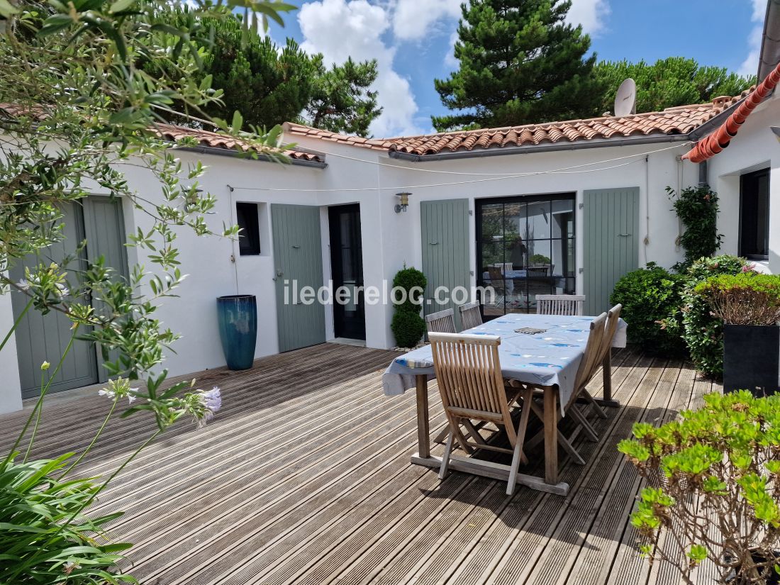 Photo 9: An accomodation located in Le Bois-Plage-en-Ré on ile de Ré.