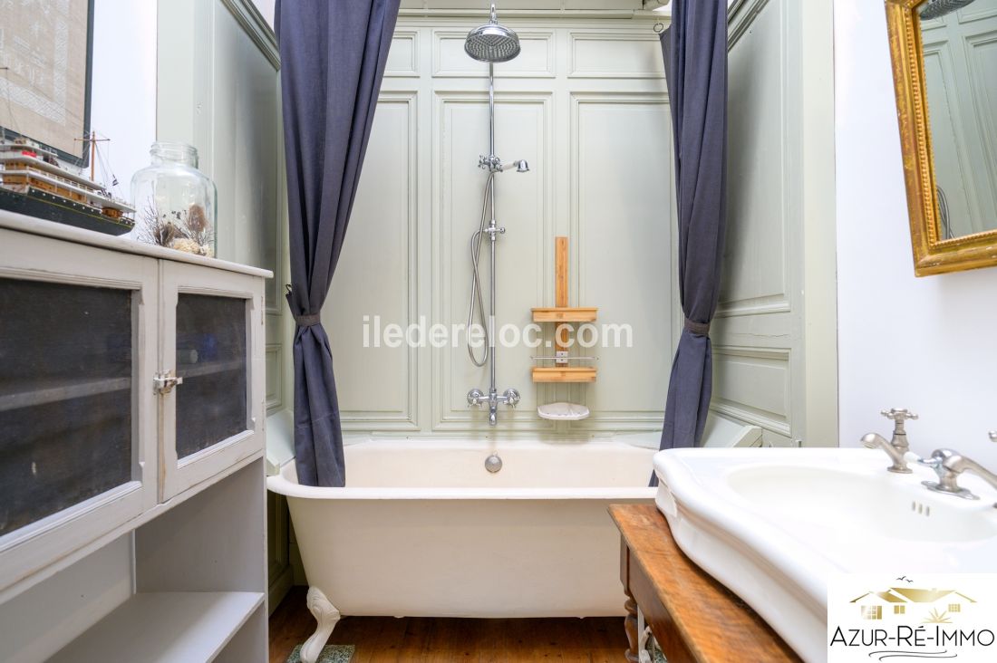 Photo 19: An accomodation located in Le Bois-Plage-en-R&eacute; on ile de R&eacute;.