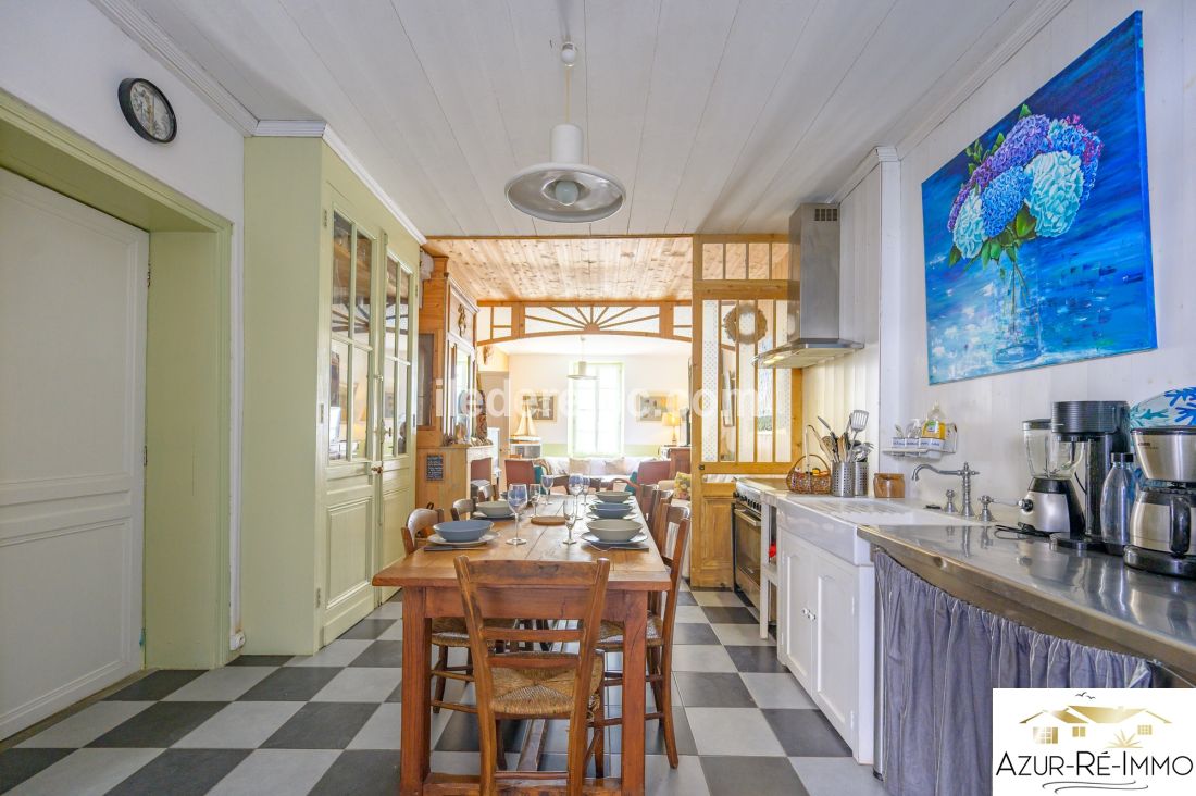 Photo 6: An accomodation located in Le Bois-Plage-en-R&eacute; on ile de R&eacute;.