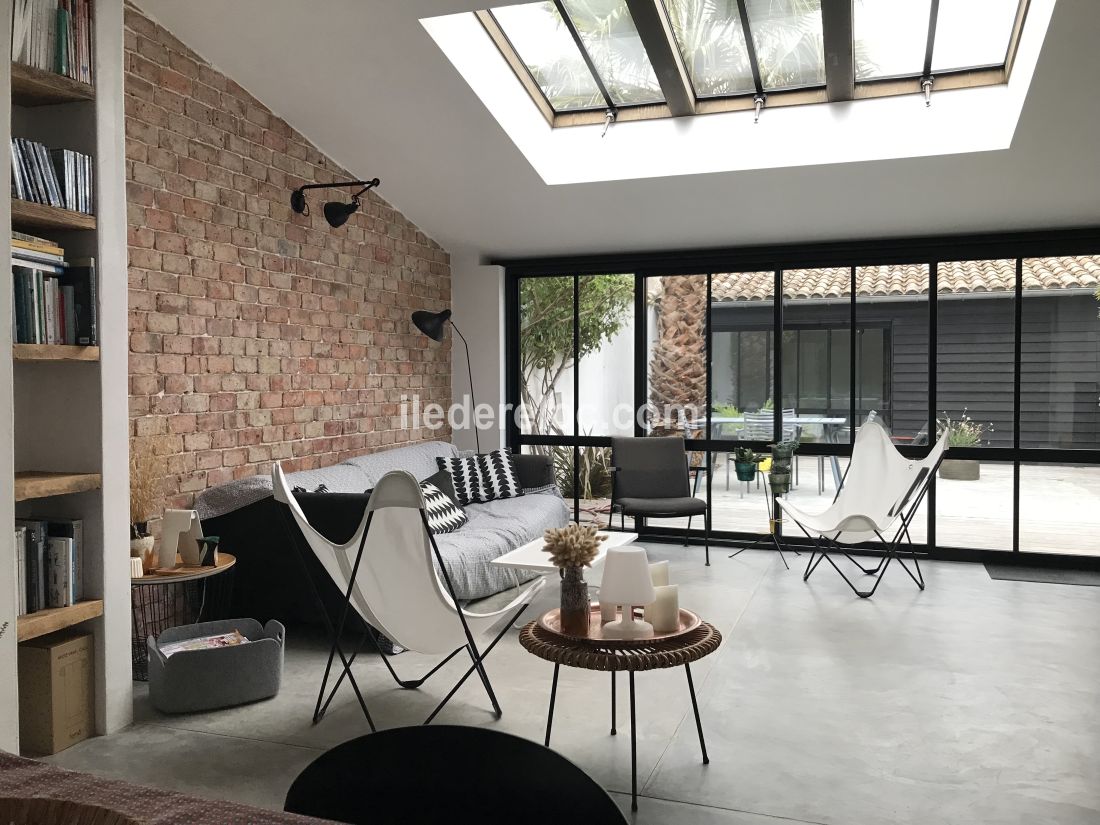 Photo 13: An accomodation located in Ars en R&eacute; on ile de R&eacute;.