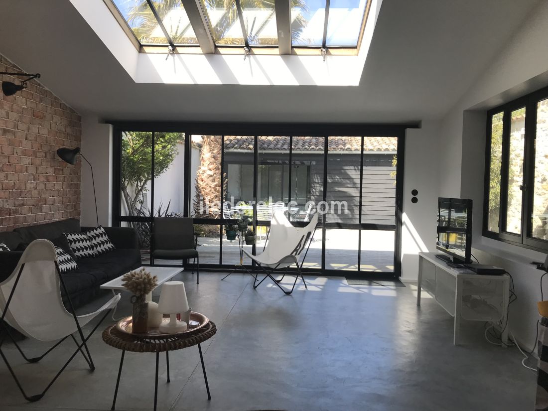 Photo 5: An accomodation located in Ars en R&eacute; on ile de R&eacute;.