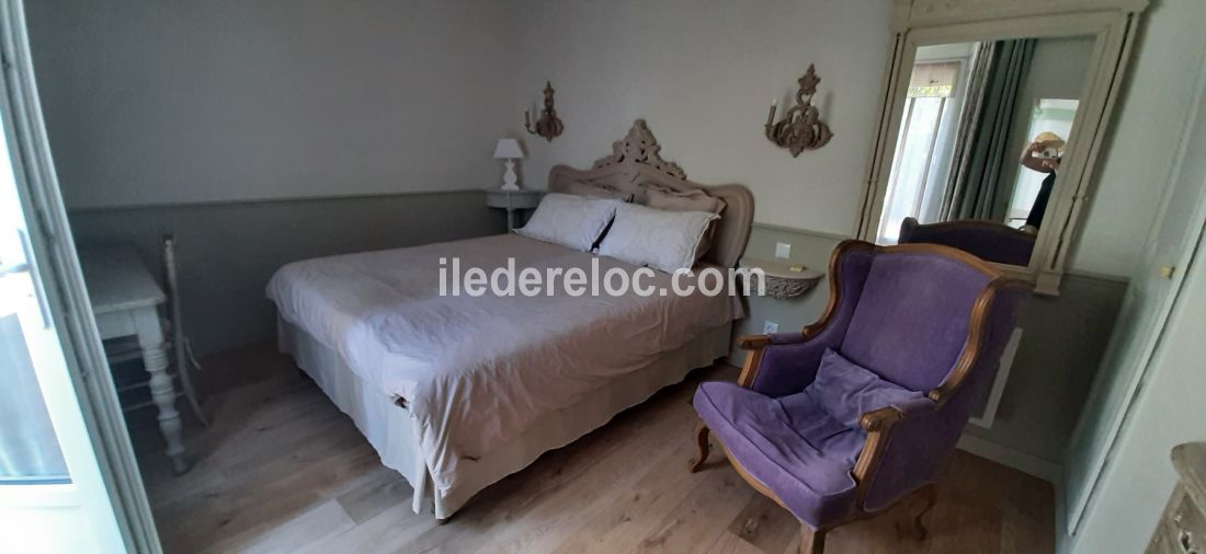 Photo 8: An accomodation located in Saint-Cl&eacute;ment-des-Baleines on ile de R&eacute;.