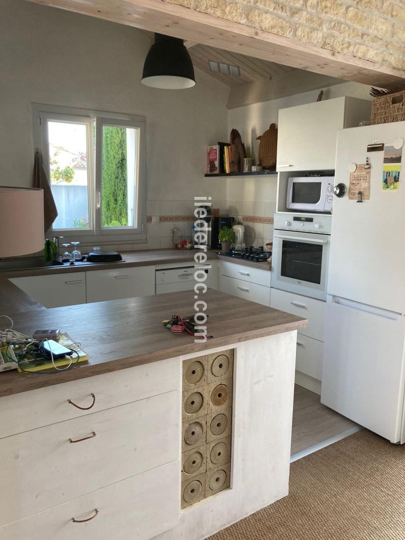 Photo 6: An accomodation located in Loix on ile de R&eacute;.