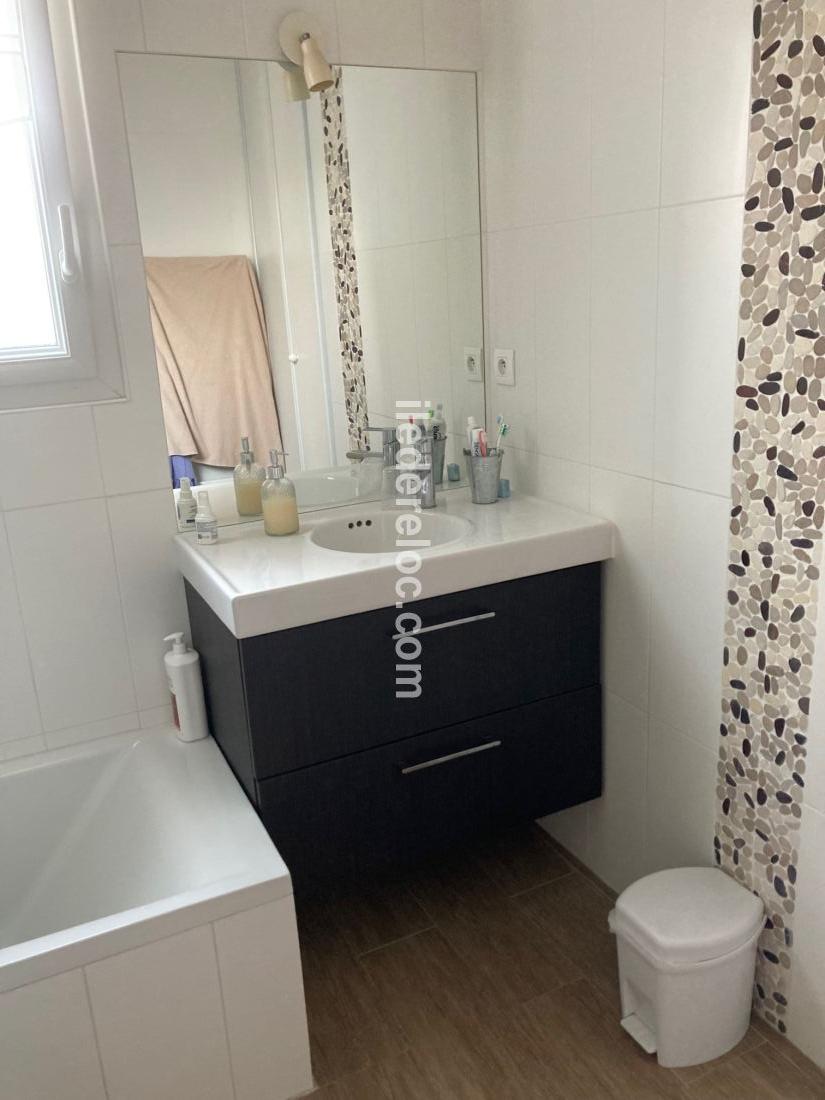 Photo 14: An accomodation located in Loix on ile de R&eacute;.