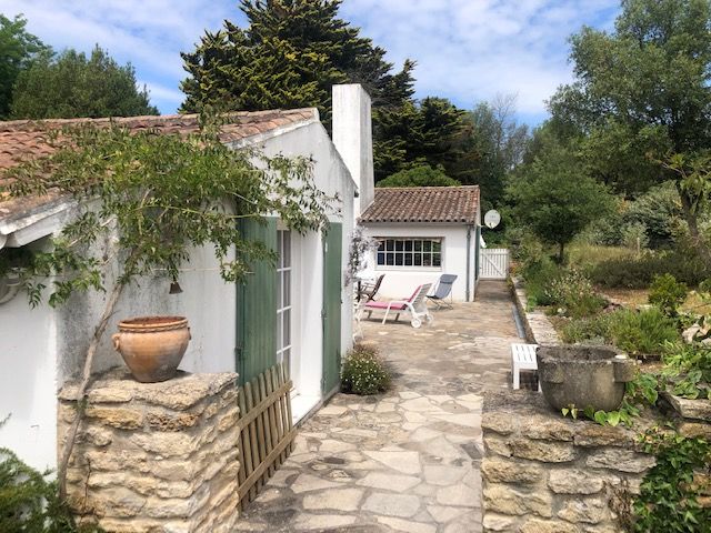 Photo 8: An accomodation located in Les Portes-en-Ré on ile de Ré.