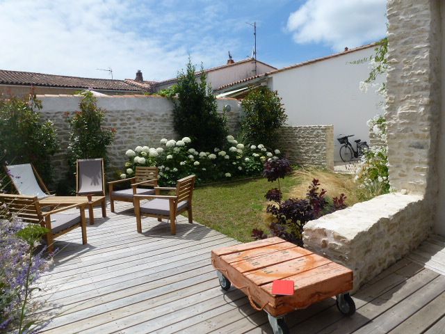 Photo 4: An accomodation located in La Flotte-en-Ré on ile de Ré.