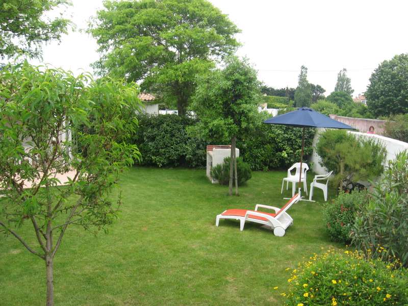 Photo 4: An accomodation located in Les Portes-en-Ré on ile de Ré.