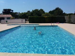 Ile de Ré:Charming house near the beach, pool and tennis