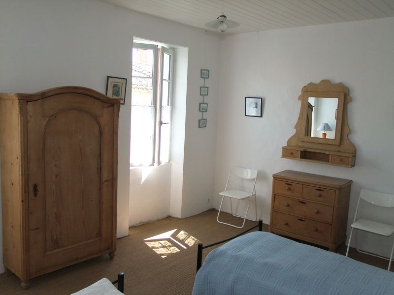 Photo 14: An accomodation located in Sainte-Marie-de-Ré on ile de Ré.