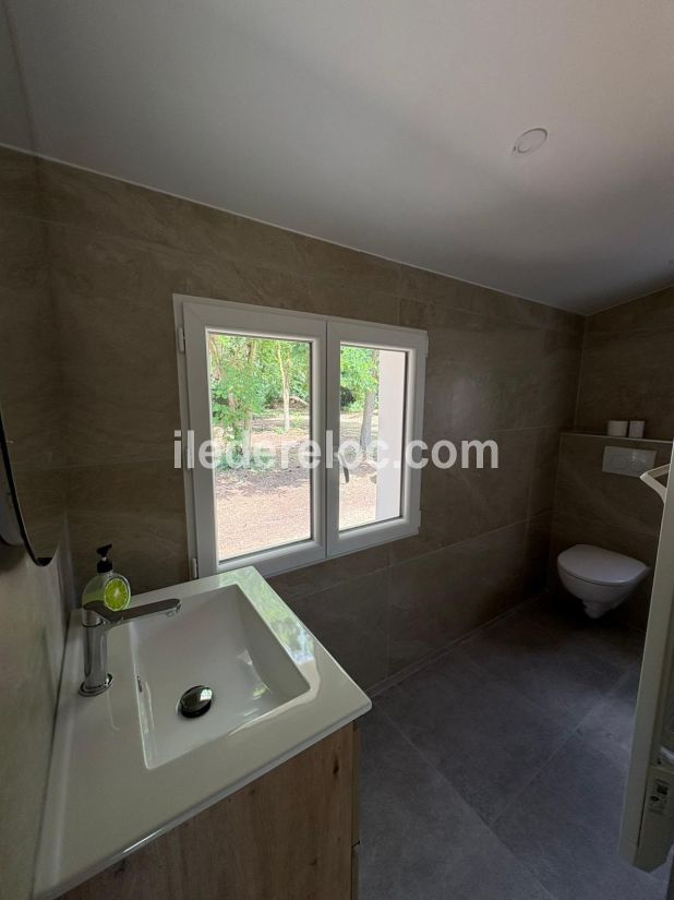 Photo 12: An accomodation located in Les Portes-en-R&eacute; on ile de R&eacute;.