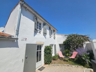 Ile de Ré:Charm and comfort in a house retaise renovated