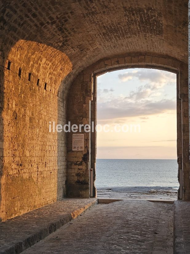 Photo 38: An accomodation located in Saint-Clément-des-Baleines on ile de Ré.