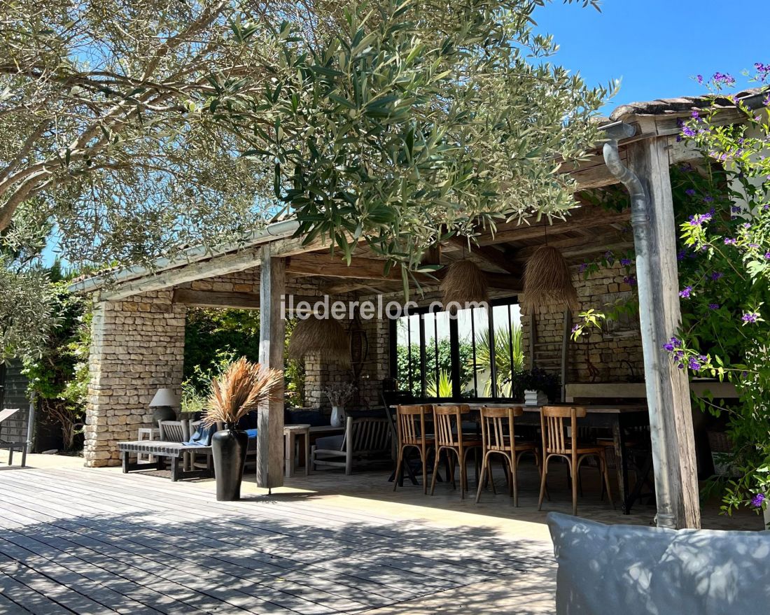 Photo 8: An accomodation located in La Couarde-sur-mer on ile de Ré.