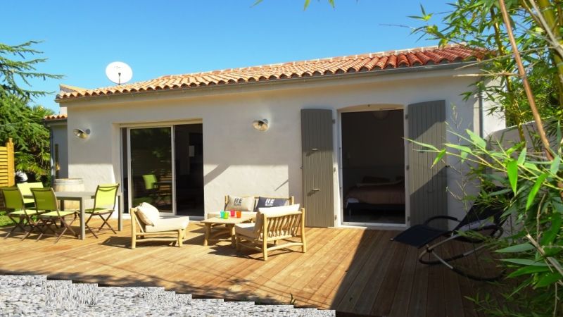 Photo 11: An accomodation located in La Flotte-en-Ré on ile de Ré.