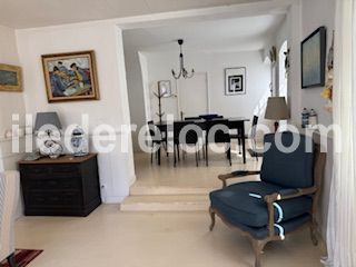 Photo 6: An accomodation located in Les Portes-en-R&eacute; on ile de R&eacute;.