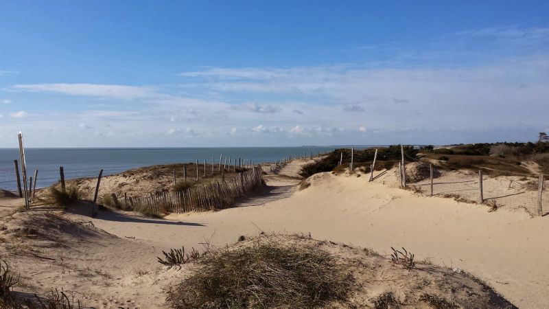 Photo 12: An accomodation located in Le Bois-Plage-en-Ré on ile de Ré.