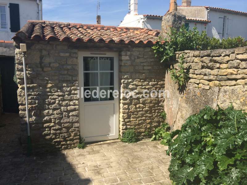 Photo 21: An accomodation located in Saint-Cl&eacute;ment-des-Baleines on ile de R&eacute;.