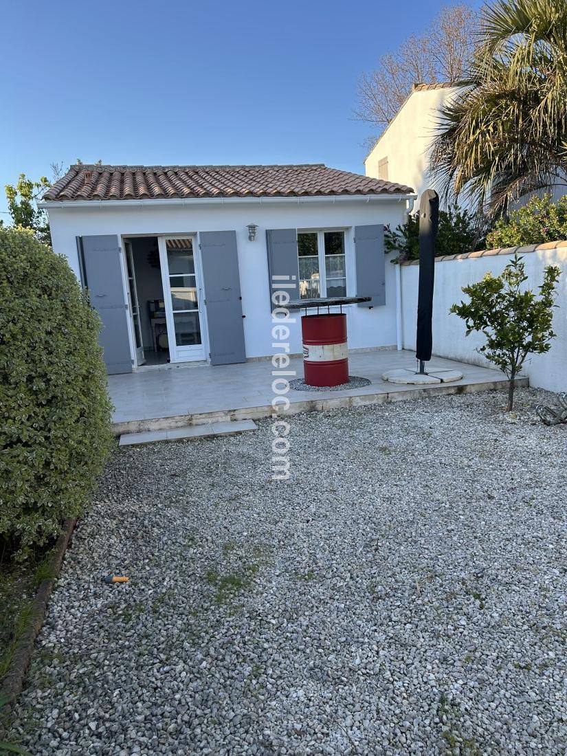 Photo 32: An accomodation located in La Couarde-sur-mer on ile de R&eacute;.