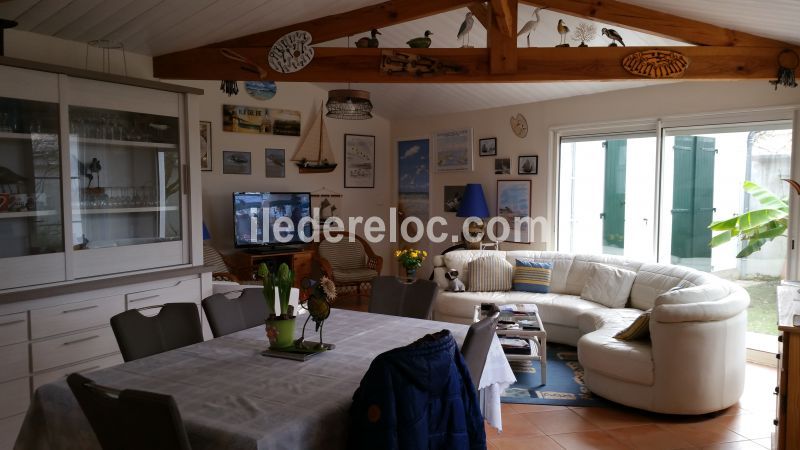 Photo 9: An accomodation located in Le Bois-Plage-en-Ré on ile de Ré.