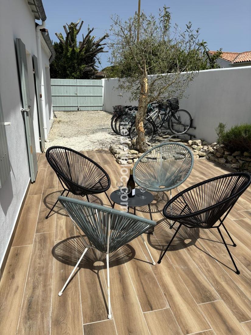 Photo 12: An accomodation located in Sainte-Marie-de-Ré on ile de Ré.