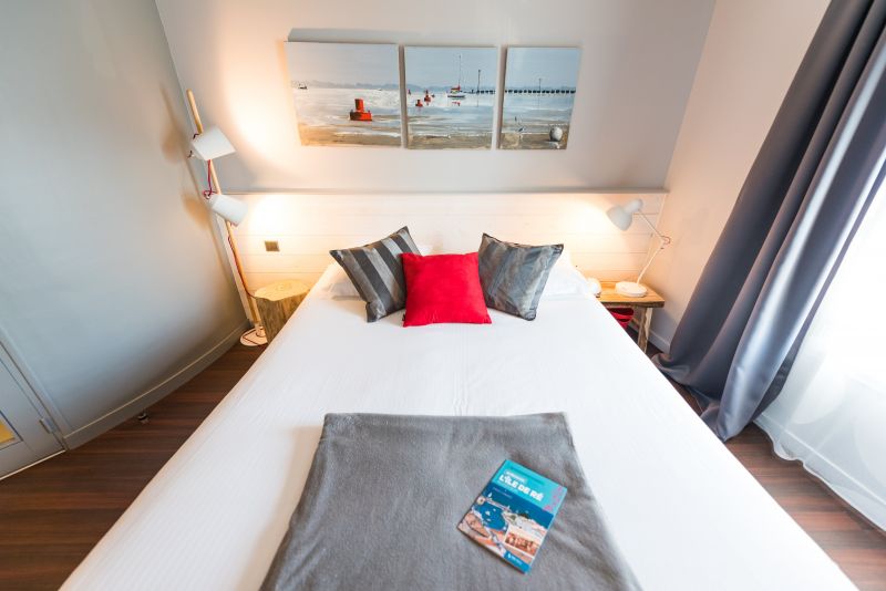 Photo 7: An accomodation located in Saint-Martin-de-Ré on ile de Ré.
