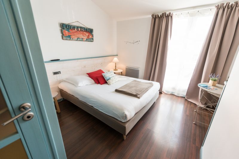 Photo 11: An accomodation located in Saint-Martin-de-Ré on ile de Ré.