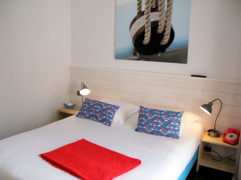 Photo 6: An accomodation located in Saint-Martin-de-Ré on ile de Ré.