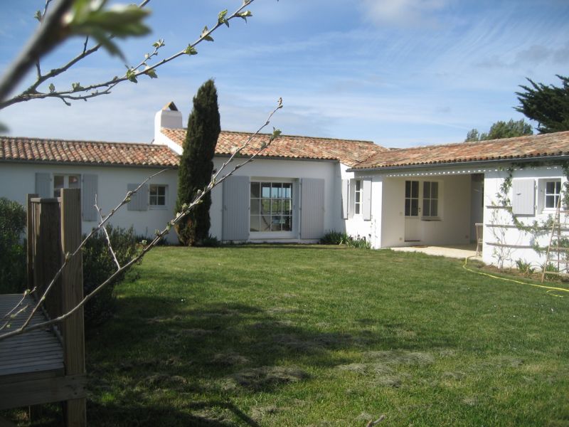 Photo 9: An accomodation located in Les Portes-en-Ré on ile de Ré.