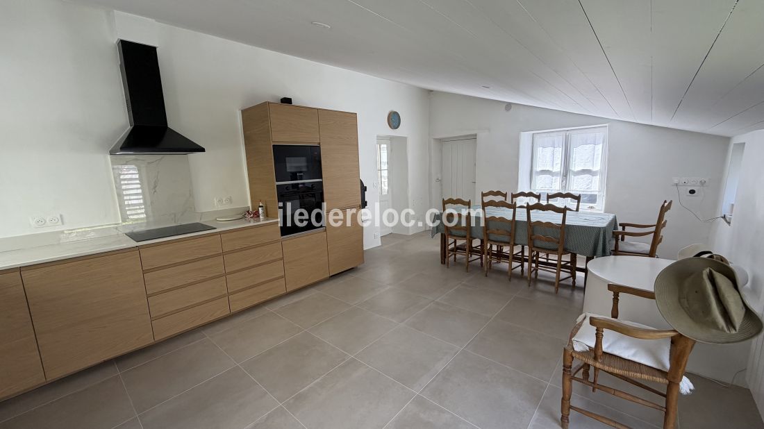 Photo 5: An accomodation located in Saint-Cl&eacute;ment-des-Baleines on ile de R&eacute;.