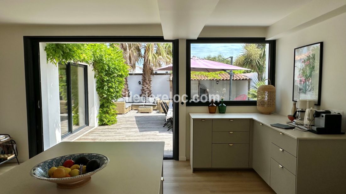 Photo 21: An accomodation located in La Couarde-sur-mer on ile de Ré.