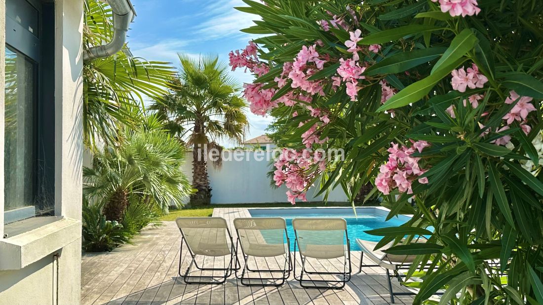 Photo 19: An accomodation located in La Couarde-sur-mer on ile de Ré.