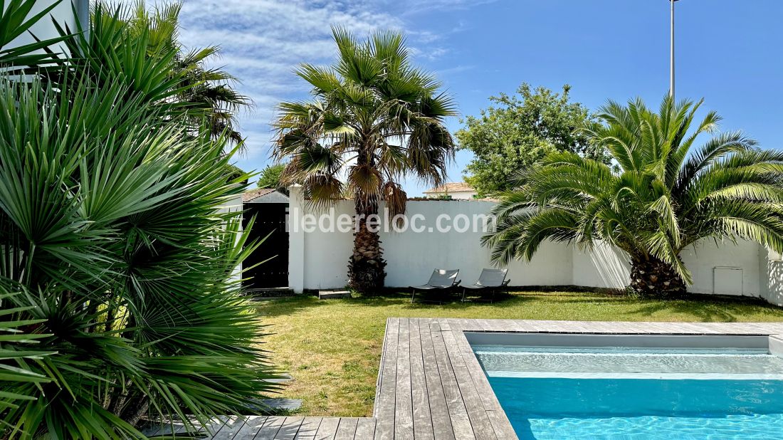 Photo 5: An accomodation located in La Couarde-sur-mer on ile de Ré.
