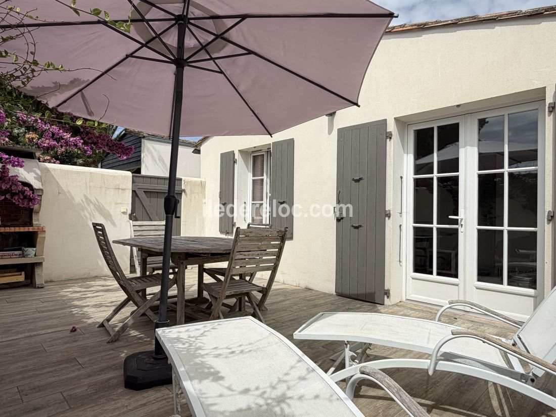 Photo 10: An accomodation located in La Flotte-en-R&eacute; on ile de R&eacute;.