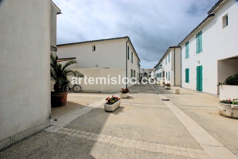 Photo 4: An accomodation located in Saint-Martin-de-Ré on ile de Ré.