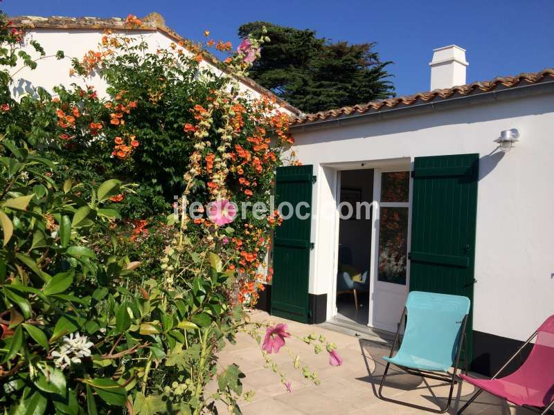 Photo 17: An accomodation located in La Couarde-sur-mer on ile de Ré.