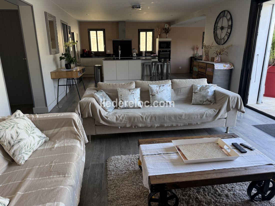 Photo 5: An accomodation located in Le Bois-Plage-en-R&eacute; on ile de R&eacute;.