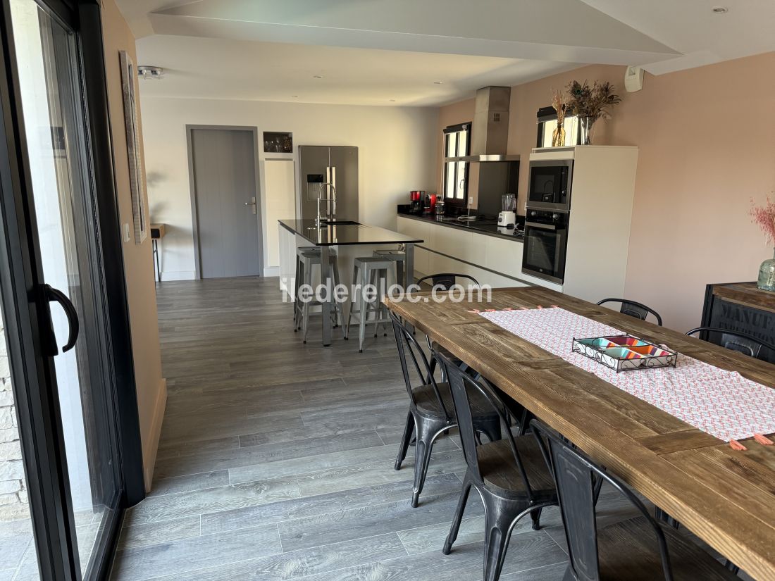 Photo 12: An accomodation located in Le Bois-Plage-en-R&eacute; on ile de R&eacute;.