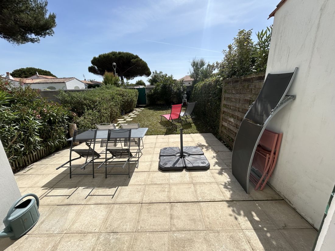 Photo 24: An accomodation located in Ars en R&eacute; on ile de R&eacute;.