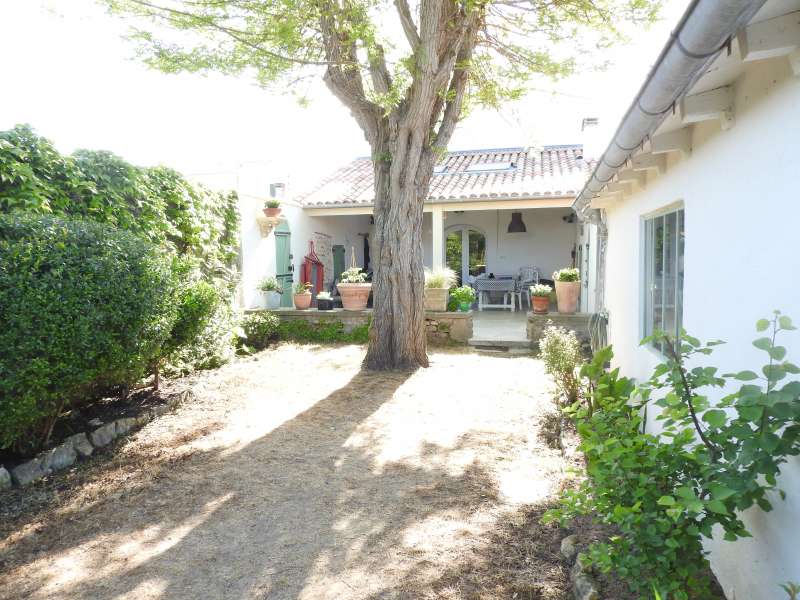 Photo 23: An accomodation located in Loix on ile de Ré.