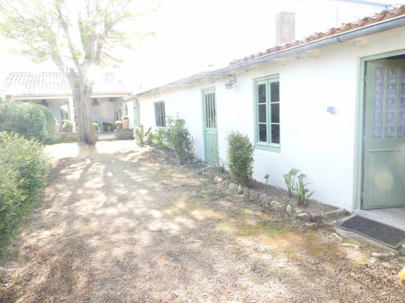 Photo 22: An accomodation located in Loix on ile de Ré.