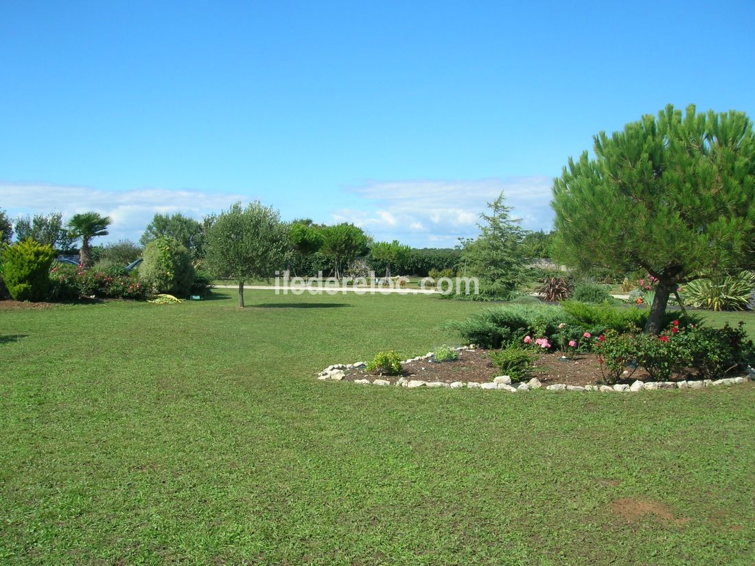 Photo 33: An accomodation located in Sainte-Marie-de-R&eacute; on ile de R&eacute;.