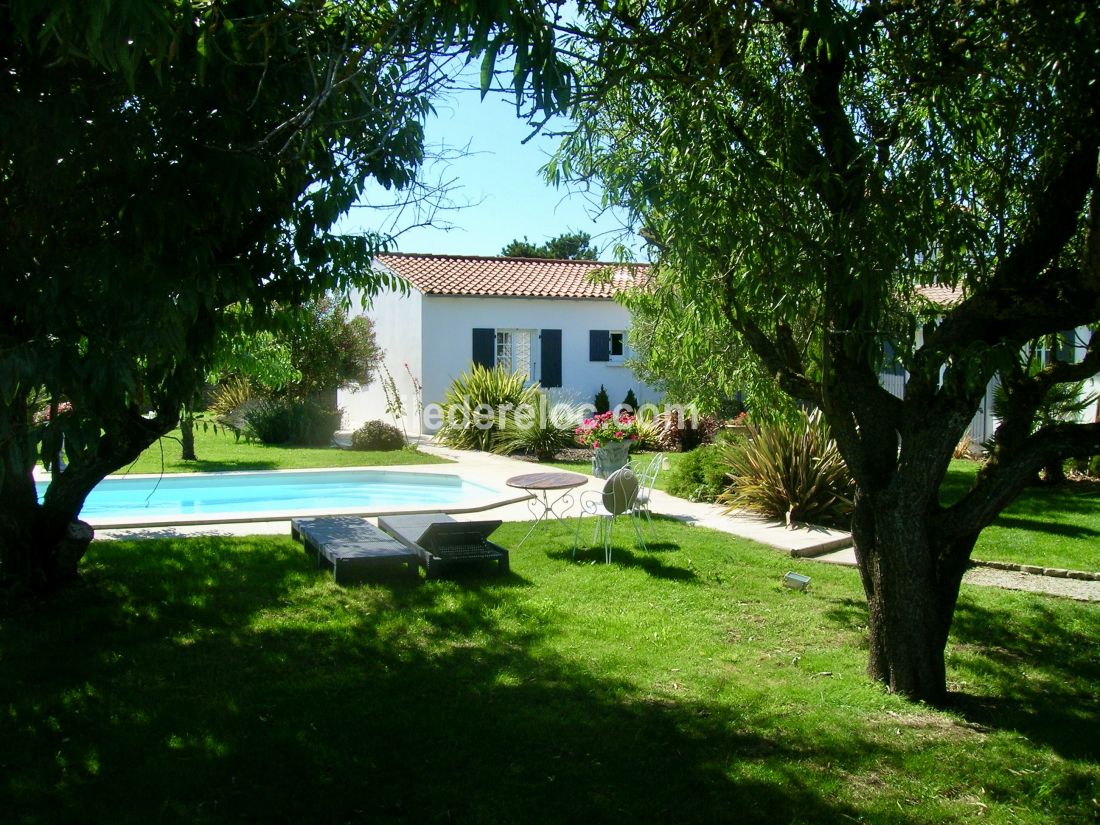 Photo 14: An accomodation located in Sainte-Marie-de-R&eacute; on ile de R&eacute;.