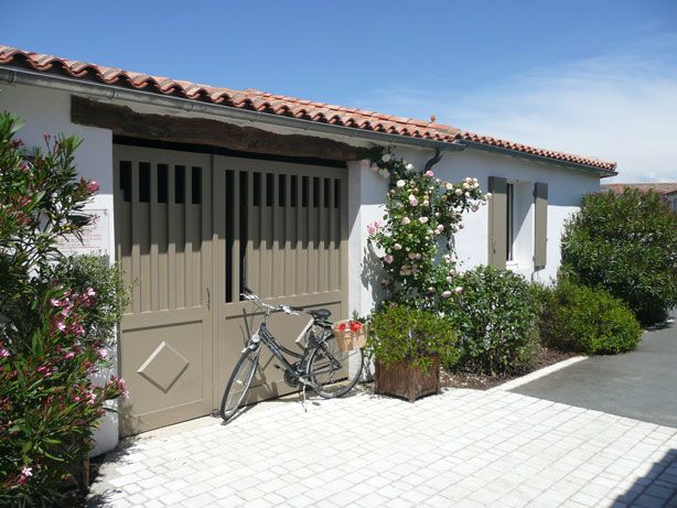 Photo 16: An accomodation located in La Flotte-en-Ré on ile de Ré.